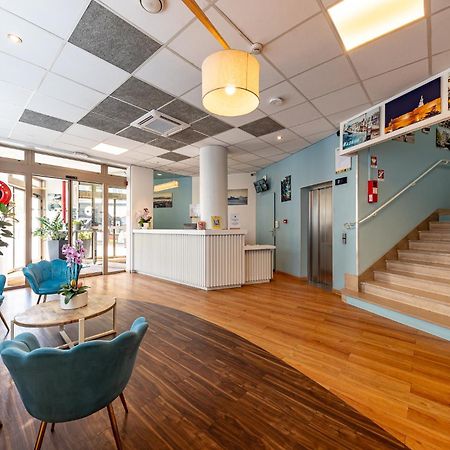 Ibis Styles Marseille Centre Prado Place Castellane Exterior photo